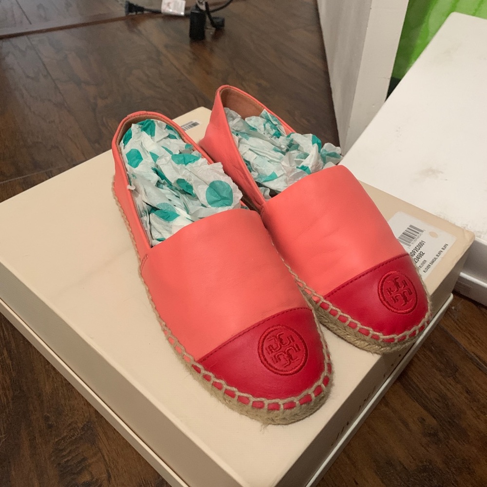 New Tory Burch espadrille slip on sandals Leather